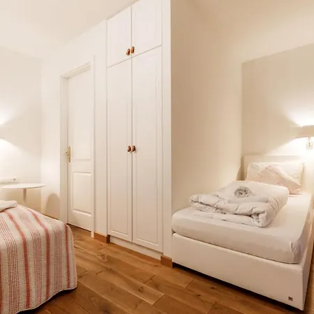 Seebacher Haus Hotel *